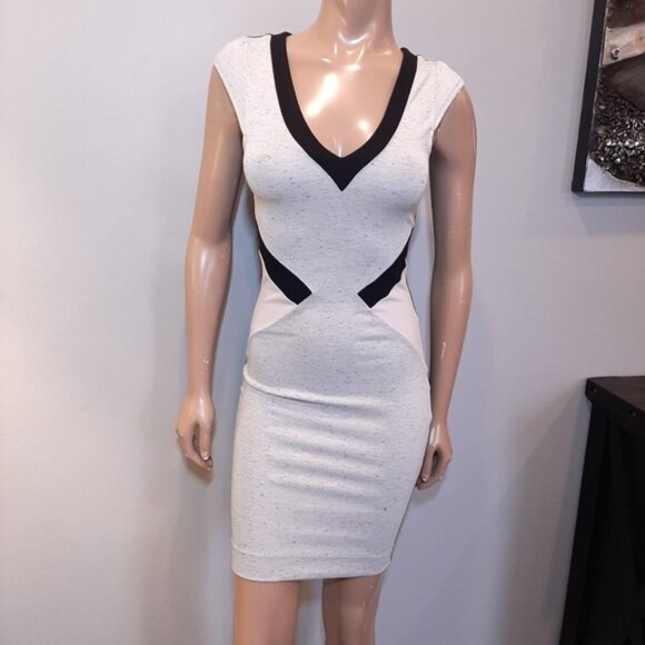 French Connection Bodycon Dress Color Block Cap Sleeve Vneck Fitted Size 0 - Picture 2 of 15